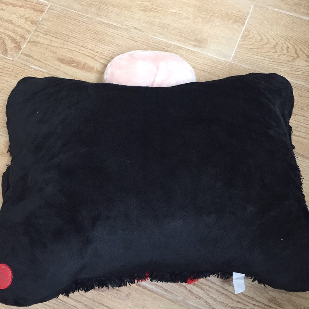 Pillow - Picture 2 of 5